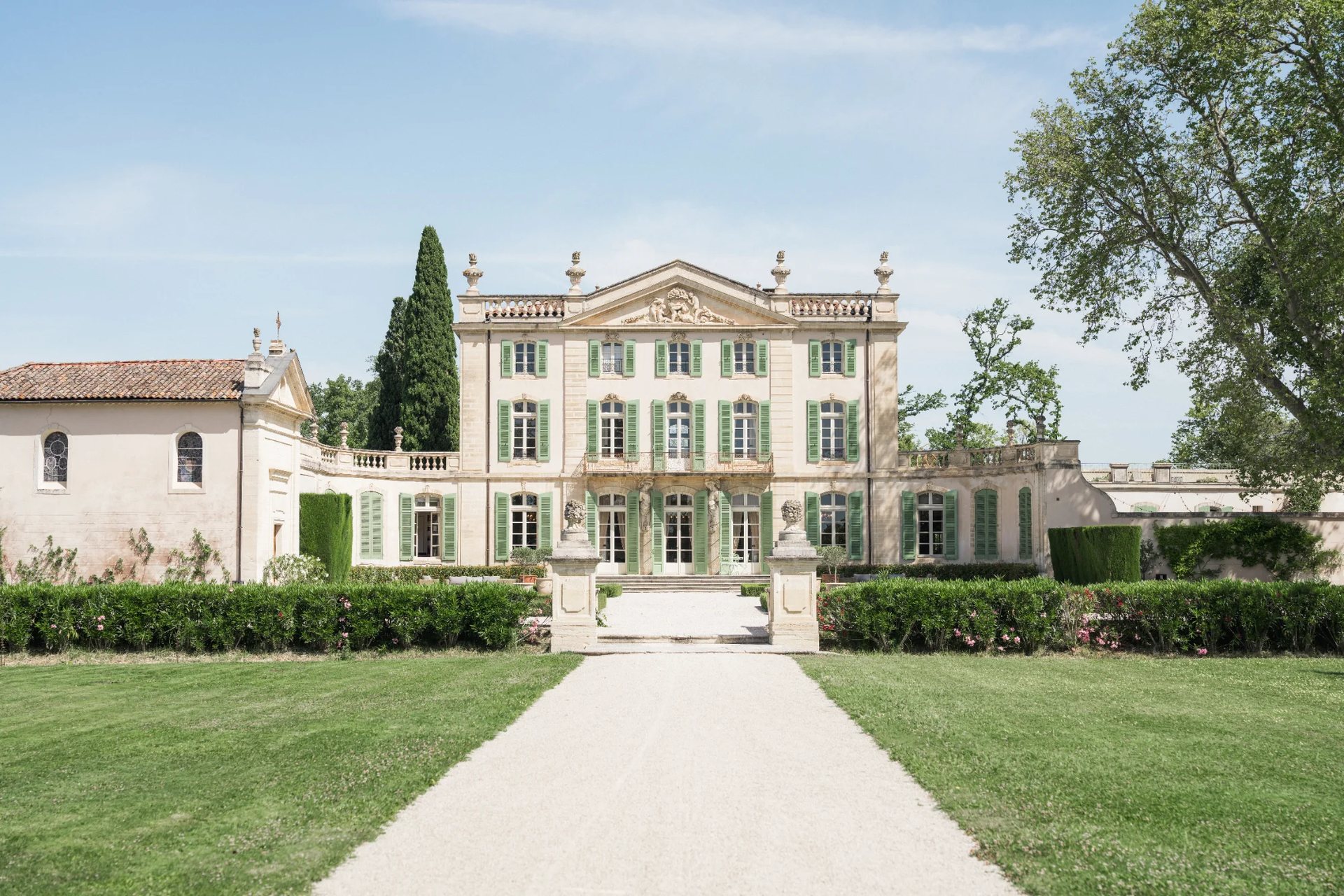 Domaine provençal au coucher du soleil — Maison Mistral, wedding planner en Provence